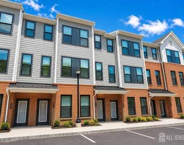 605 Parker Boulevard - Photo Thumbnail 1