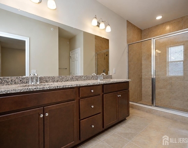 605 Parker Boulevard - Photo Thumbnail 22