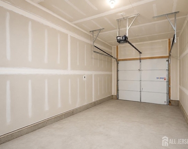 605 Parker Boulevard - Photo Thumbnail 35