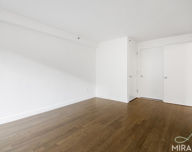 60 W 23rd Street - Photo Thumbnail 4