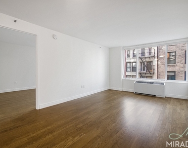 60 W 23rd Street - Photo Thumbnail 1
