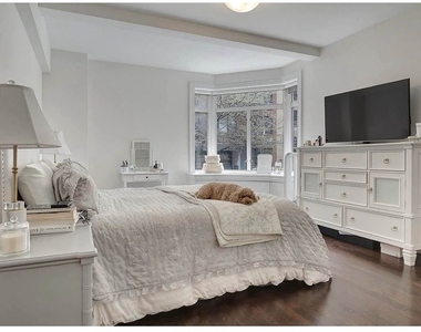 170 E 77th Street - Photo Thumbnail 6