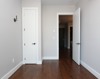 1605 New York Ave - Photo Thumbnail 8