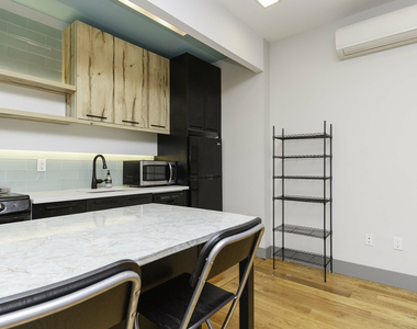 675 Grand St - Photo Thumbnail 10