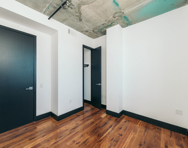 8-3 Wyckoff Ave - Photo Thumbnail 7