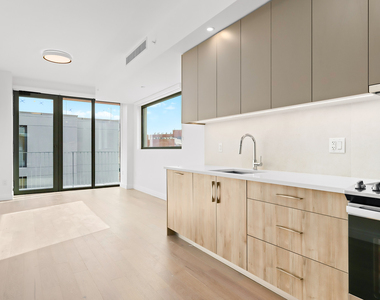 265 Lorimer St - Photo Thumbnail 12