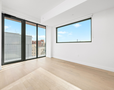 265 Lorimer St - Photo Thumbnail 2
