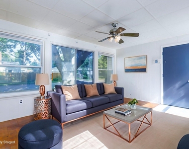 266 W Goulson Avenue - Photo Thumbnail 5