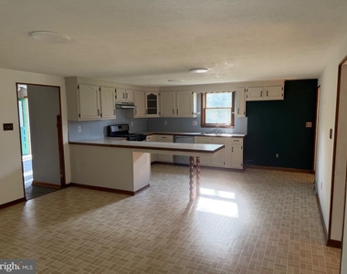 2403 Fairveiw - Photo Thumbnail 3