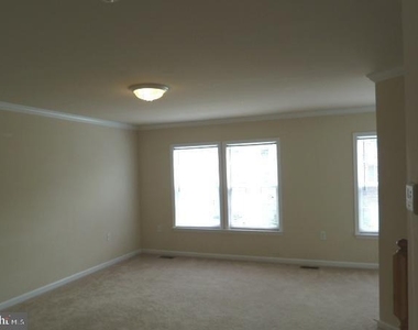 73 Eldon Drive - Photo Thumbnail 2