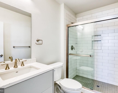 210 E Boscawen Street - Photo Thumbnail 14