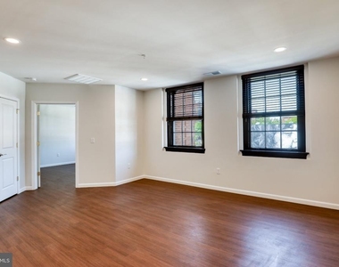 210 E Boscawen Street - Photo Thumbnail 13