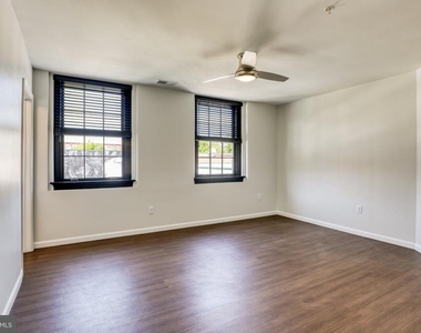 210 E Boscawen Street - Photo Thumbnail 7
