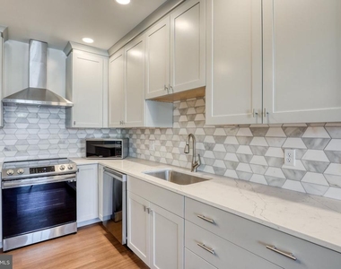 210 E Boscawen Street - Photo Thumbnail 1