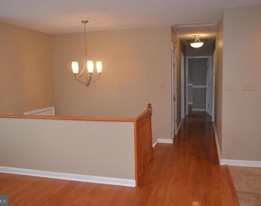306 Huckstep Avenue - Photo Thumbnail 6