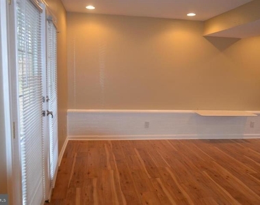 306 Huckstep Avenue - Photo Thumbnail 21