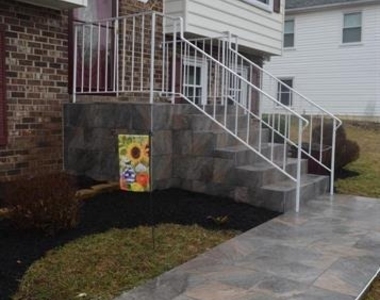 306 Huckstep Avenue - Photo Thumbnail 3