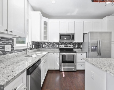 11802 Wilderness Park Drive - Photo Thumbnail 14