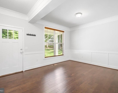 11802 Wilderness Park Drive - Photo Thumbnail 5