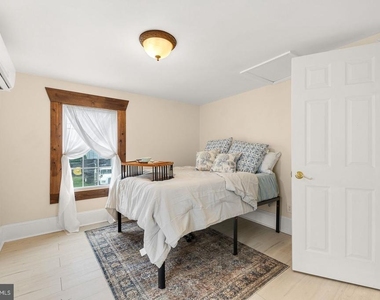 143 N Water Street - Photo Thumbnail 18