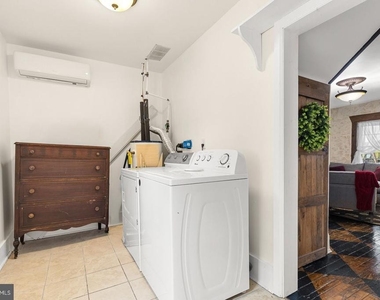 143 N Water Street - Photo Thumbnail 7