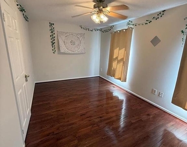 2740 Winston Court - Photo Thumbnail 16