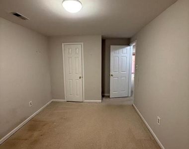 2740 Winston Court - Photo Thumbnail 24