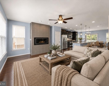 11845 Lake Baldwin Drive - Photo Thumbnail 1