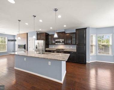 11845 Lake Baldwin Drive - Photo Thumbnail 12