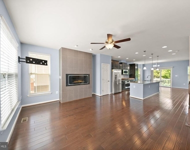 11845 Lake Baldwin Drive - Photo Thumbnail 6