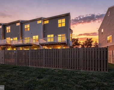 11845 Lake Baldwin Drive - Photo Thumbnail 32