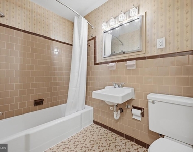 8414 Impalla Drive - Photo Thumbnail 13