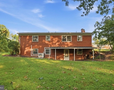 8414 Impalla Drive - Photo Thumbnail 20