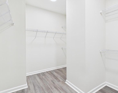 10068 Market Street - Photo Thumbnail 36