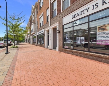 10068 Market Street - Photo Thumbnail 1