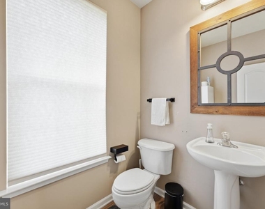 42427 Rockslide Terrace - Photo Thumbnail 20
