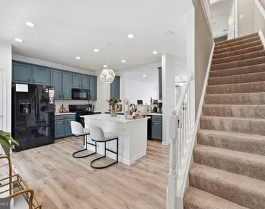 42427 Rockslide Terrace - Photo Thumbnail 5