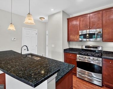 43845 Centergate Drive - Photo Thumbnail 11