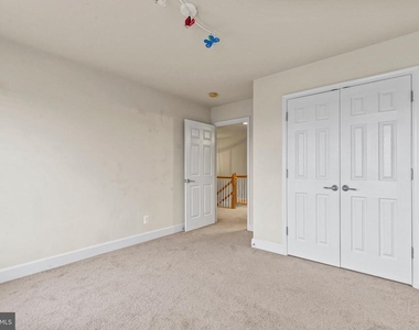 139 Petunia Terrace Se - Photo Thumbnail 31
