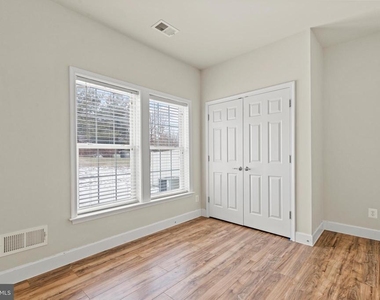 139 Petunia Terrace Se - Photo Thumbnail 37