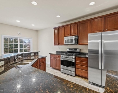 139 Petunia Terrace Se - Photo Thumbnail 16