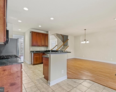 139 Petunia Terrace Se - Photo Thumbnail 13