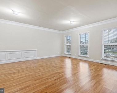 139 Petunia Terrace Se - Photo Thumbnail 2