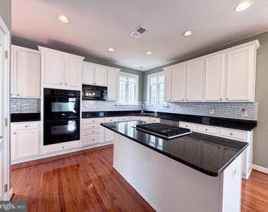 22827 Oakgrove Road - Photo Thumbnail 33