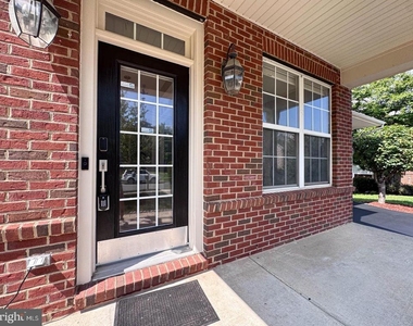 22827 Oakgrove Road - Photo Thumbnail 1