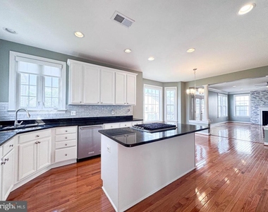 22827 Oakgrove Road - Photo Thumbnail 32