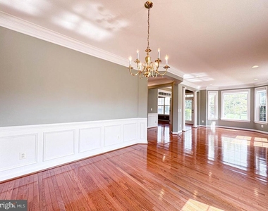 22827 Oakgrove Road - Photo Thumbnail 8