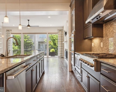 42301 Ashmead Terrace - Photo Thumbnail 3