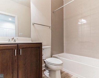 42301 Ashmead Terrace - Photo Thumbnail 14