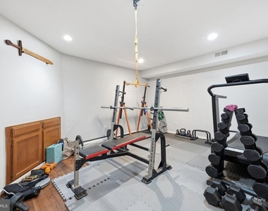 47656 Pennrun Way - Photo Thumbnail 9